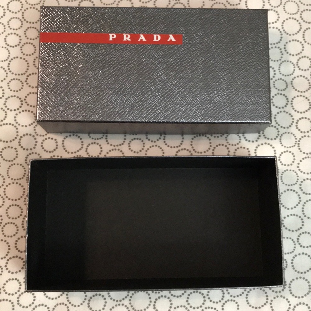 Prada eyeglass case box - Picture 3 of 4